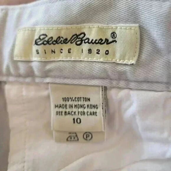 Eddie Bauer Women's Light Stone Gray Cotton Flat Front Shorts - Picture 9 of 9